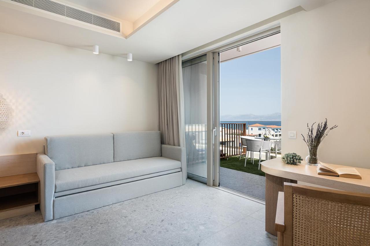 Romantica Hotel Apartments Agia Pelagia  Exterior photo