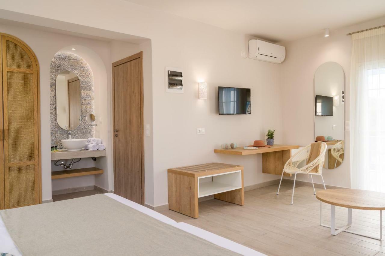 Romantica Hotel Apartments Agia Pelagia  Exterior photo