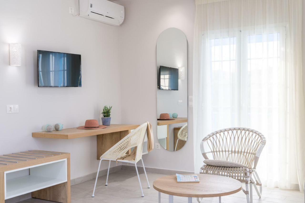 Romantica Hotel Apartments Agia Pelagia  Exterior photo